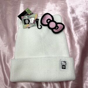 LIMITED EDITION HELLO KITTY BEANIE 👀